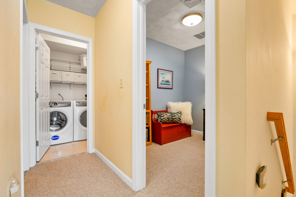 Medford Townhouse - In-unit Laundry 